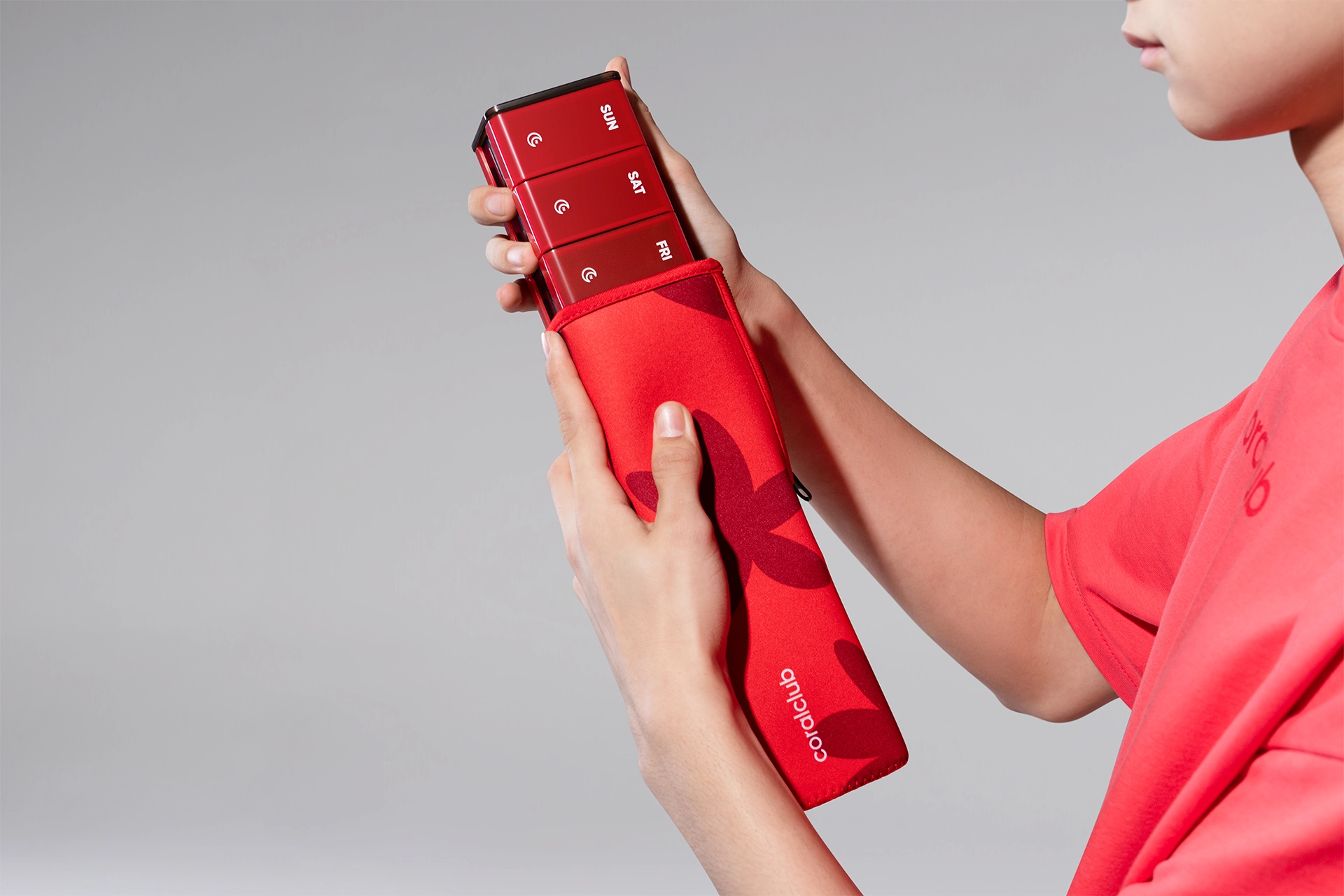 GoBox эки жактуу корпусу менен, кызыл